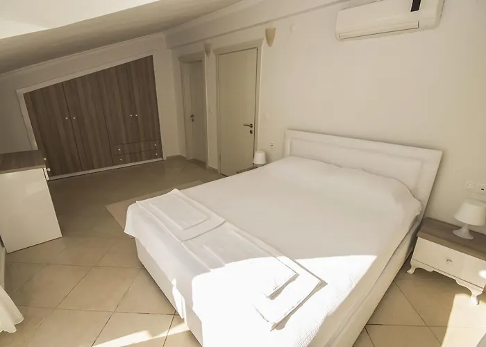 Stella Lux Apart & Residance 4*